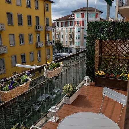 Апартаменты Beautiful Floral On Navigli